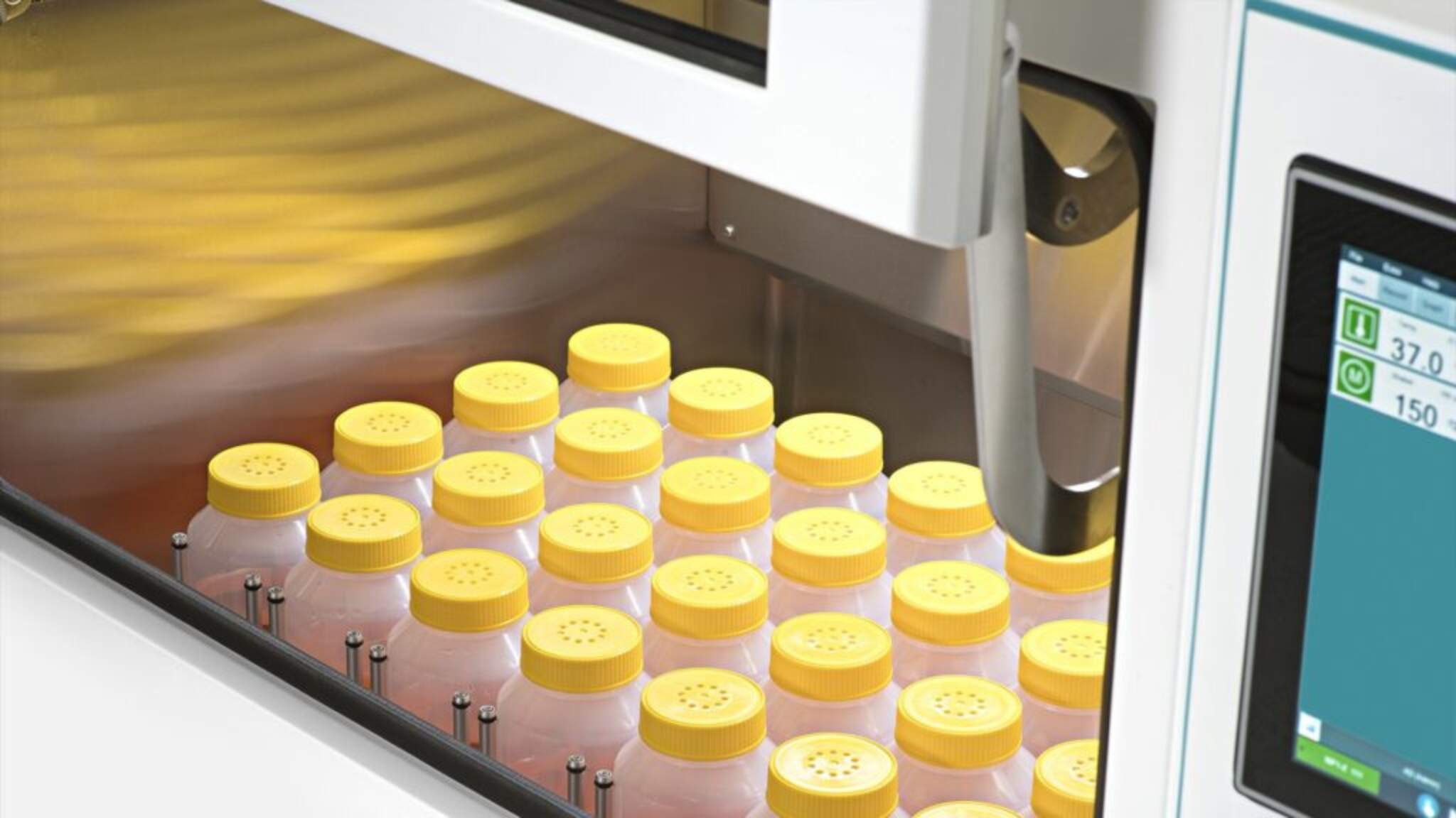 Adolf Kühner AG expédie des appareils de laboratoire via la DACHSER platform. Photo : Adolf Kühner AG
 