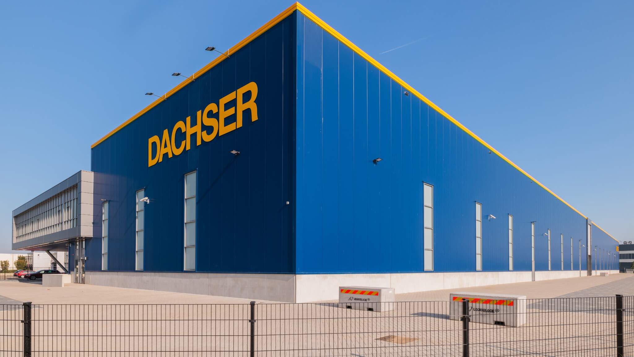 Chaque client a des besoins logistiques spécifiques. Chaque client a des besoins logistiques spécifiques.