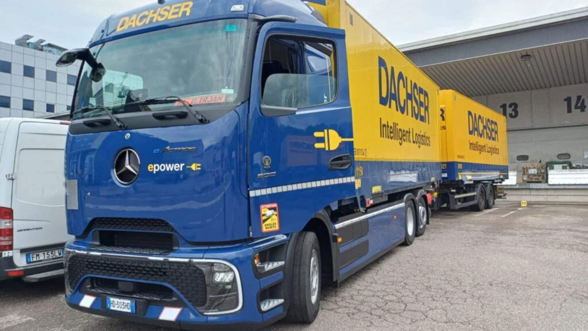 Deze Mercedes-Benz eActros 600 vermindert de uitstoot en geluidsoverlast en biedt extra flexibiliteit bij de transportplanning.
