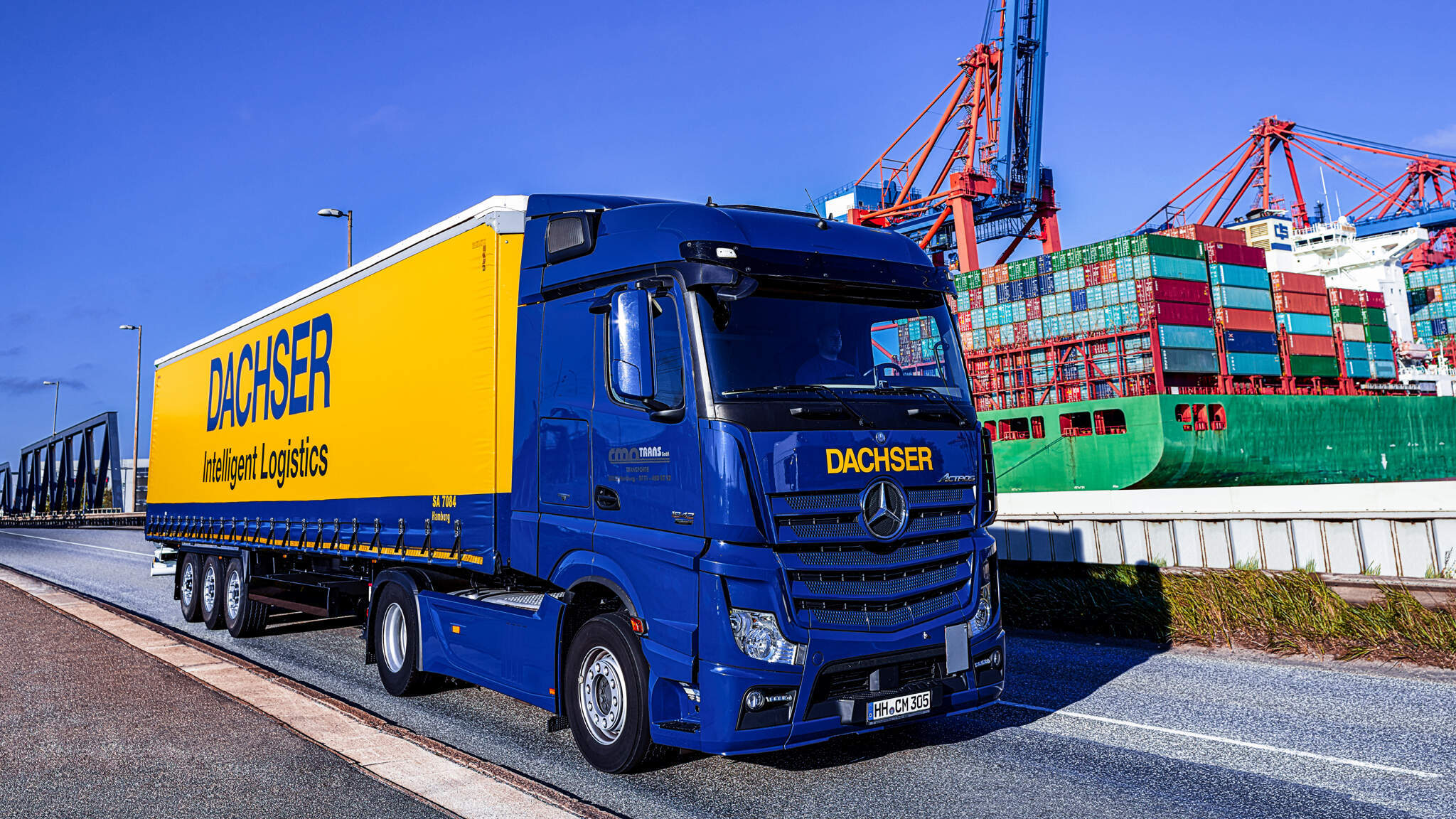 DACHSER voldoet aan de strenge IT-beveiligingseisen van de auto-industrie. DACHSER voldoet aan de strenge IT-beveiligingseisen van de auto-industrie.
